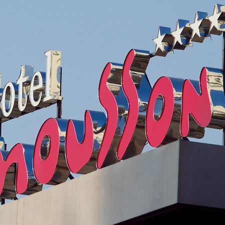 Hotel Mousson Michalovce Buitenkant foto